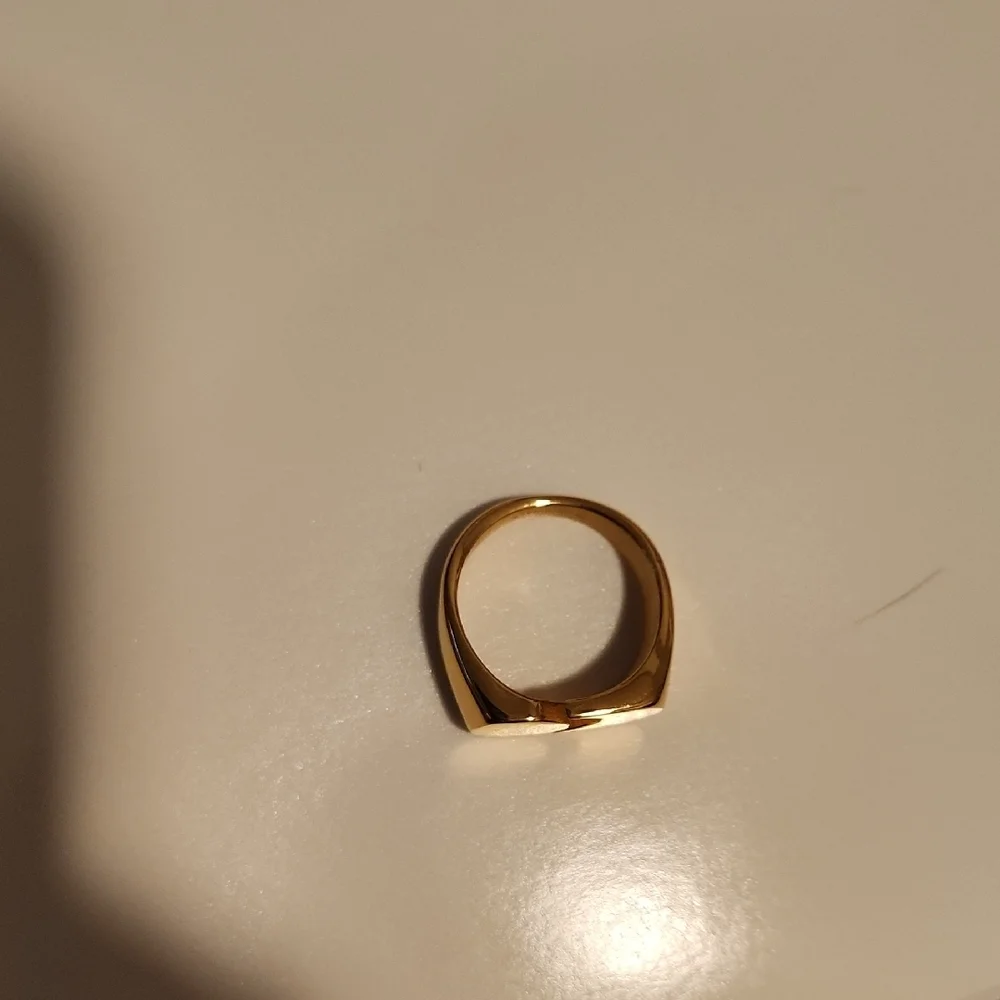 Modern Gold-Tone Open Circle Statement Ring - Picture 4 of 7